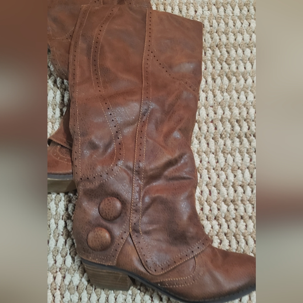 Women's boots